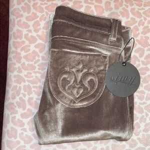 ❤️❤️Velvet leggings NWT NEVER WORN❤️❤️